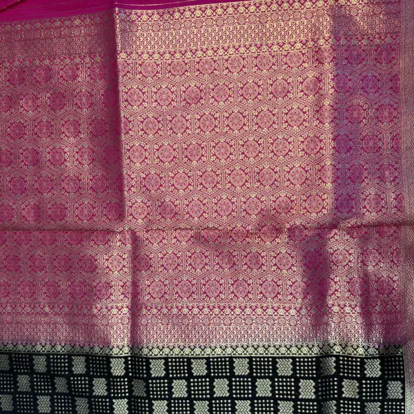 Black with pink rich border & pallu premium semi crepe saree
