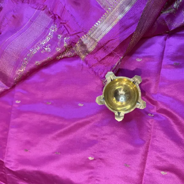 Rose Pink bentex border with buttas semi crepe saree