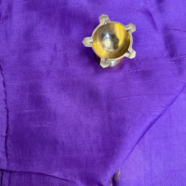 Purple Antique zari leaf motif chiniya silk saree