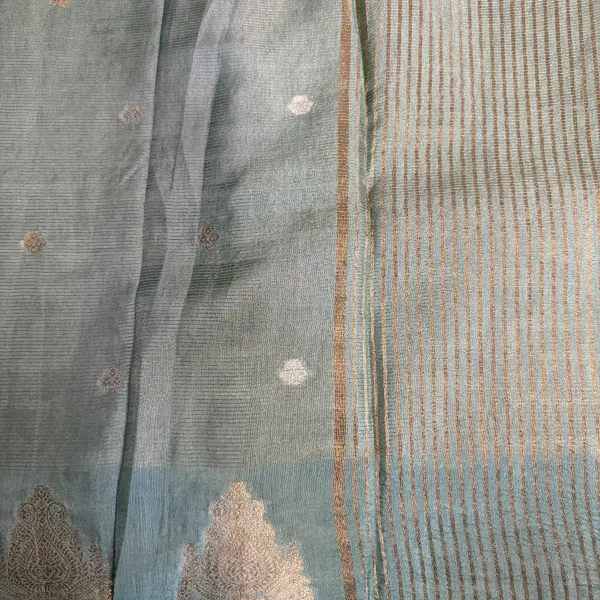 Sea Green with contrast blouse Semi Crepe Saree