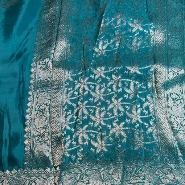 Green duck motif satin Benaras Saree