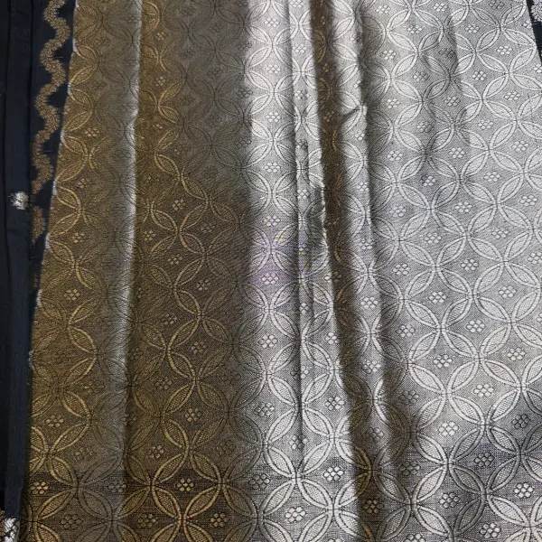 Black Lehariya border Semi Benaras Saree