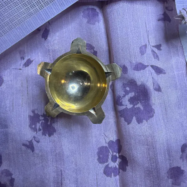 Lavender with digital print thread work scallop border Kota Saree