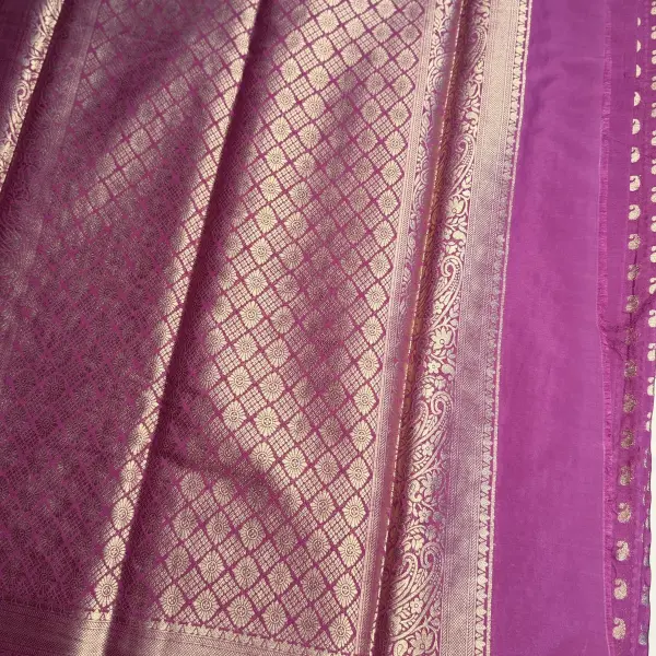 Rose Pink small buttas georgett saree