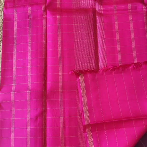 Wine checks saree with pink pallu Pure kanchipuram silk saree