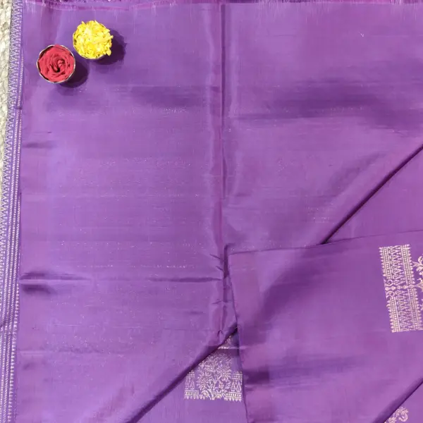Purple borderless soft silk saree