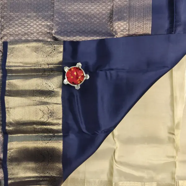 Cream large motifs with navy blue contrast silk saree