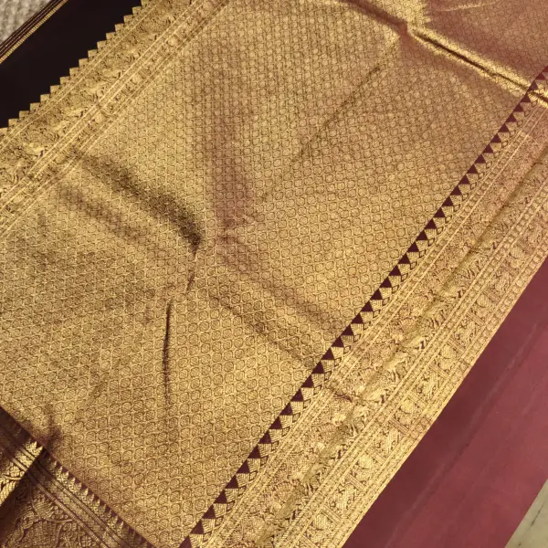 Mehendi green with maroon contrast silk saree