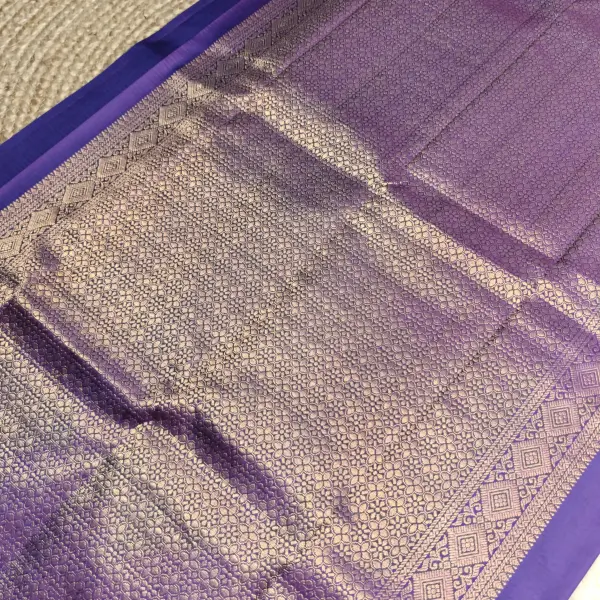 Purple plain elegant border silk saree