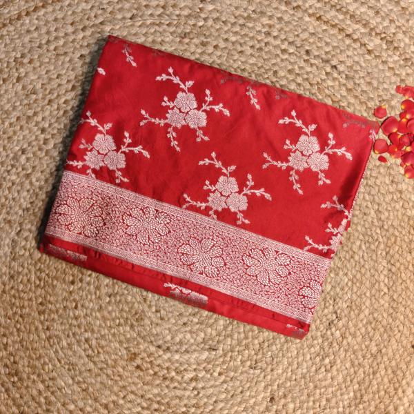 Red jaal pattern Benaras saree